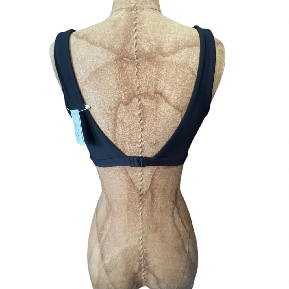 Lululemon Athletica Black Waterside V Swim Top NWT C/D or 6